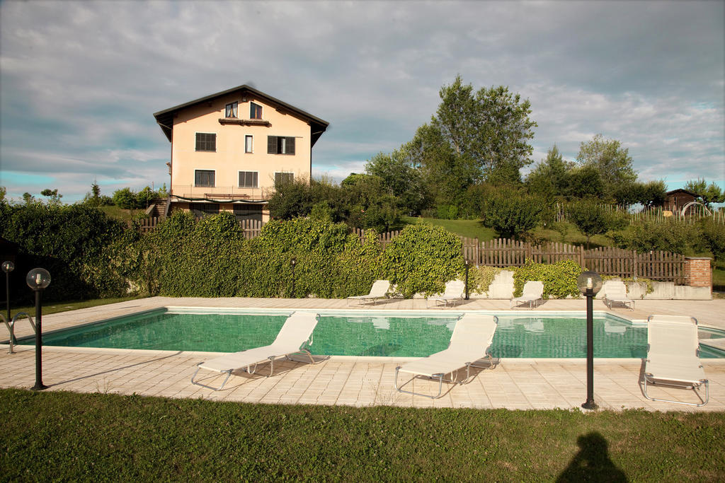 Cascina Papa Mora Villa Cellarengo Exterior photo